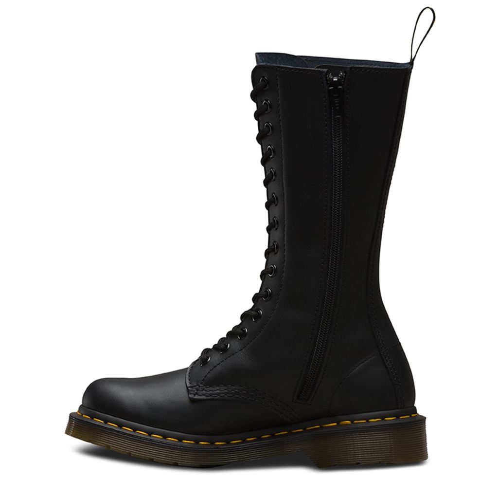 Dr. Martens Vonda 14 Eyelet Black Womens Boots - UK 5