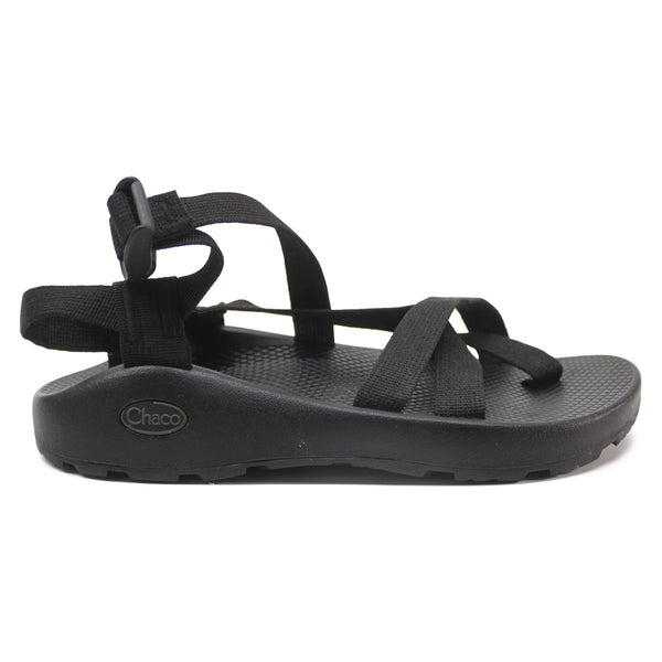 Black hot sale strappy chacos